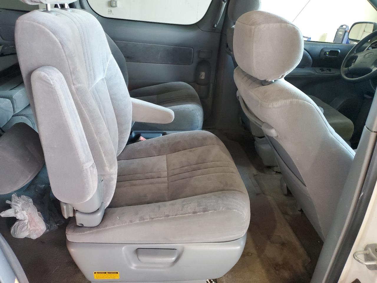 2001 Toyota Sienna Le VIN: 4T3ZF13CX1U322367 Lot: 90579865