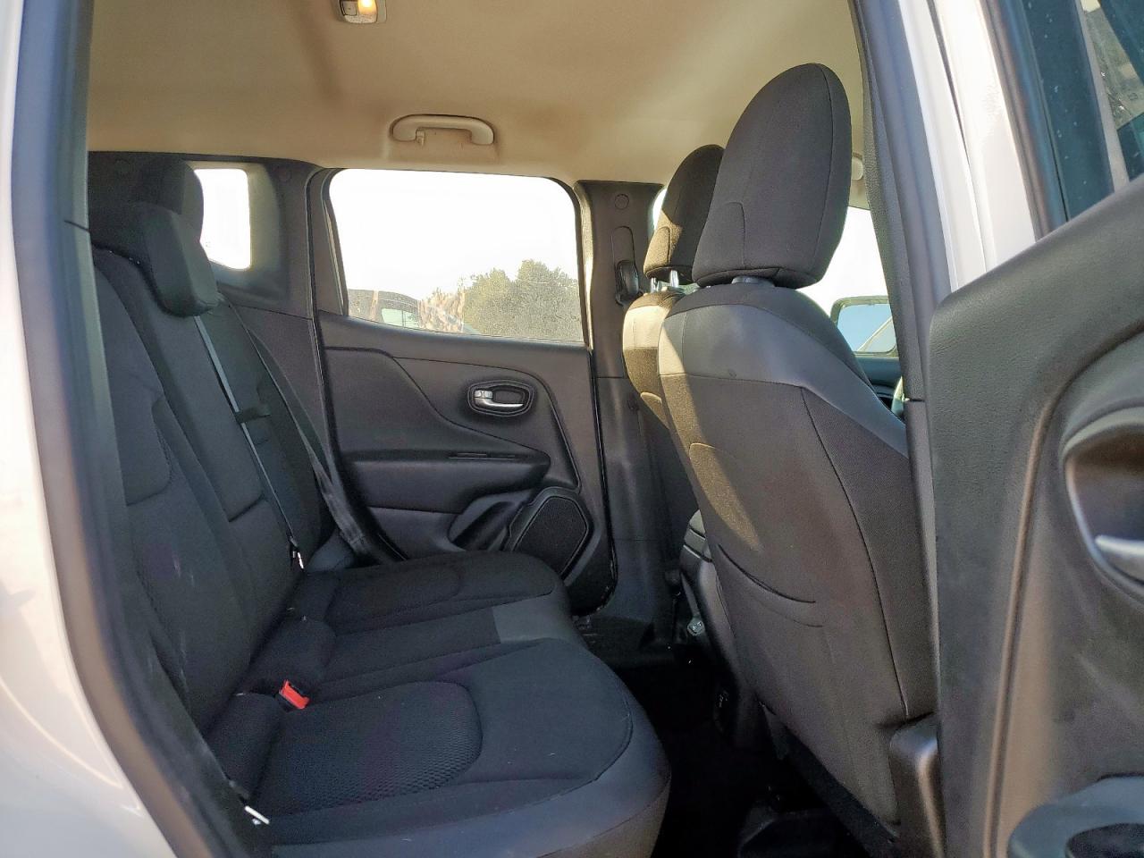 2020 Jeep Renegade Latitude VIN: ZACNJABB0LPL65779 Lot: 92101505