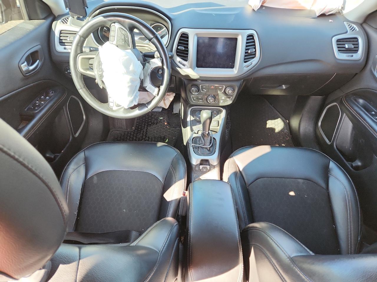 2020 Jeep Compass Latitude VIN: 3C4NJDBB9LT157171 Lot: 92437785