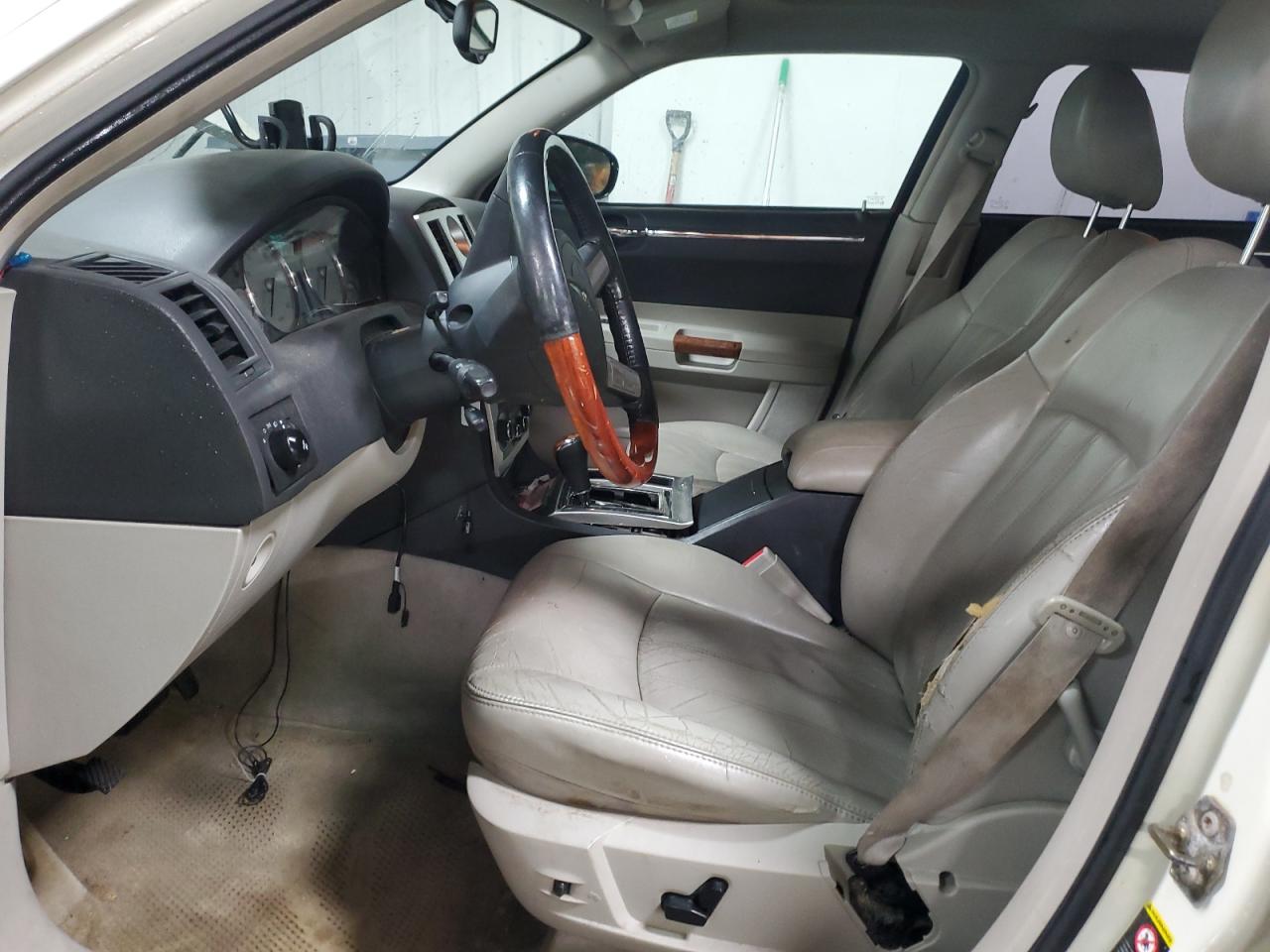 2005 Chrysler 300C VIN: 2C3AA63HX5H615670 Lot: 92489105