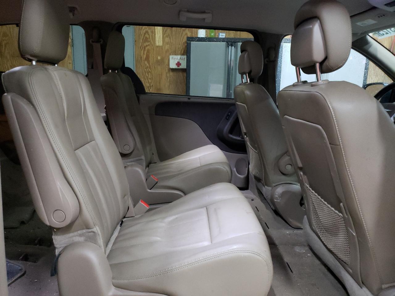 2016 Chrysler Town & Country Touring VIN: 2C4RC1BG9GR121396 Lot: 91583125