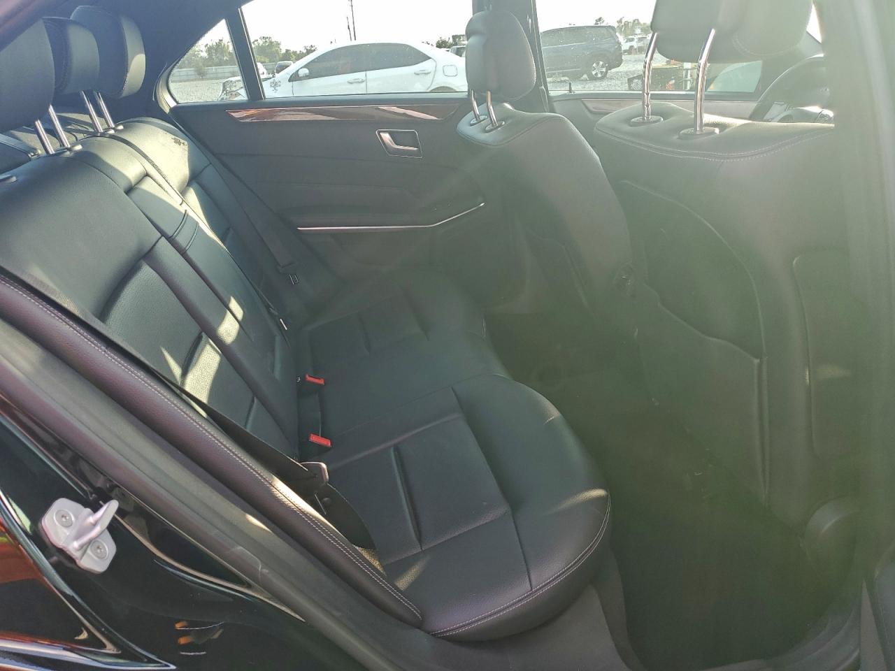 2014 Mercedes-Benz E 350 VIN: WDDHF5KB1EB047858 Lot: 94221285