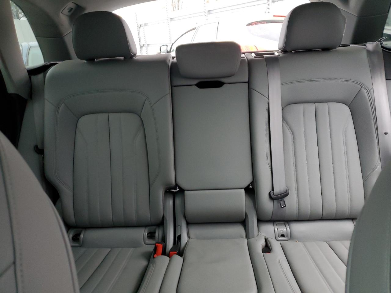 2018 Audi Q5 Premium Plus VIN: WA1BNAFY4J2221615 Lot: 92751105