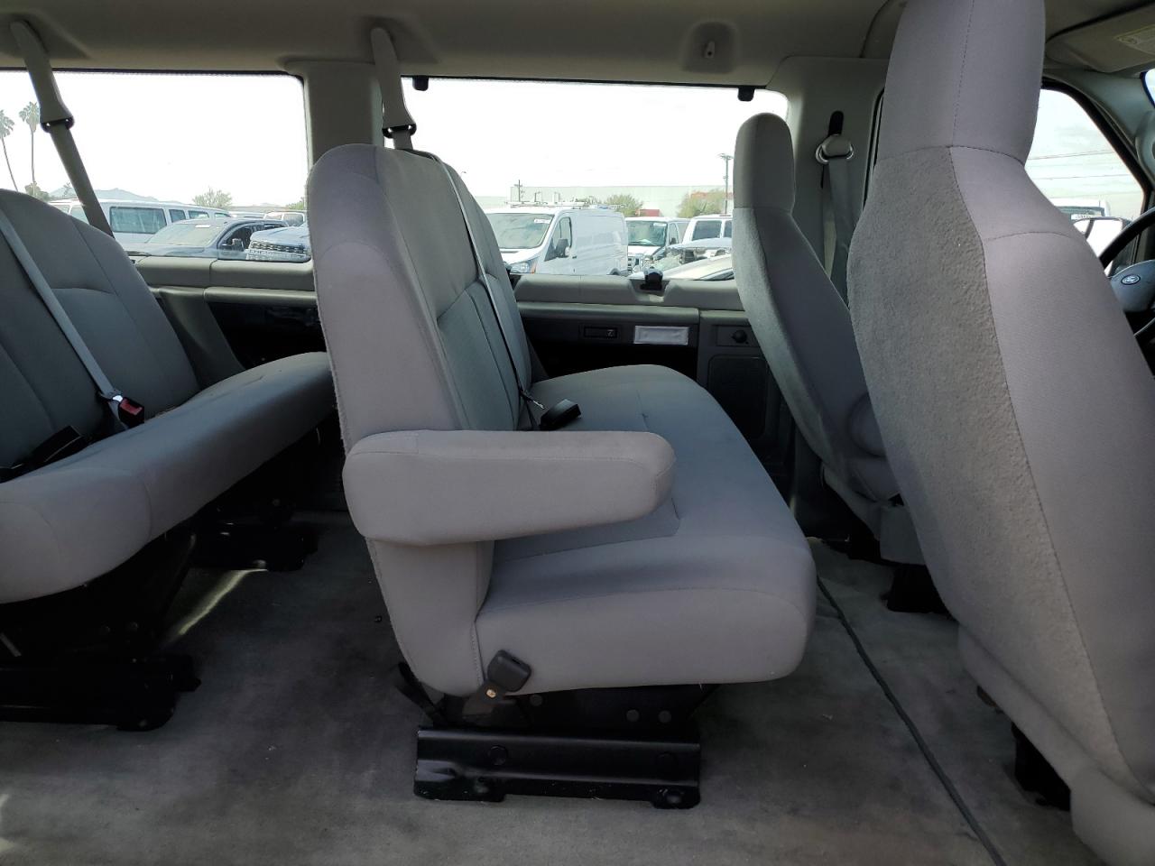 2013 Ford Econoline E350 Super Duty Wagon VIN: 1FBNE3BLXDDA61052 Lot: 92619185