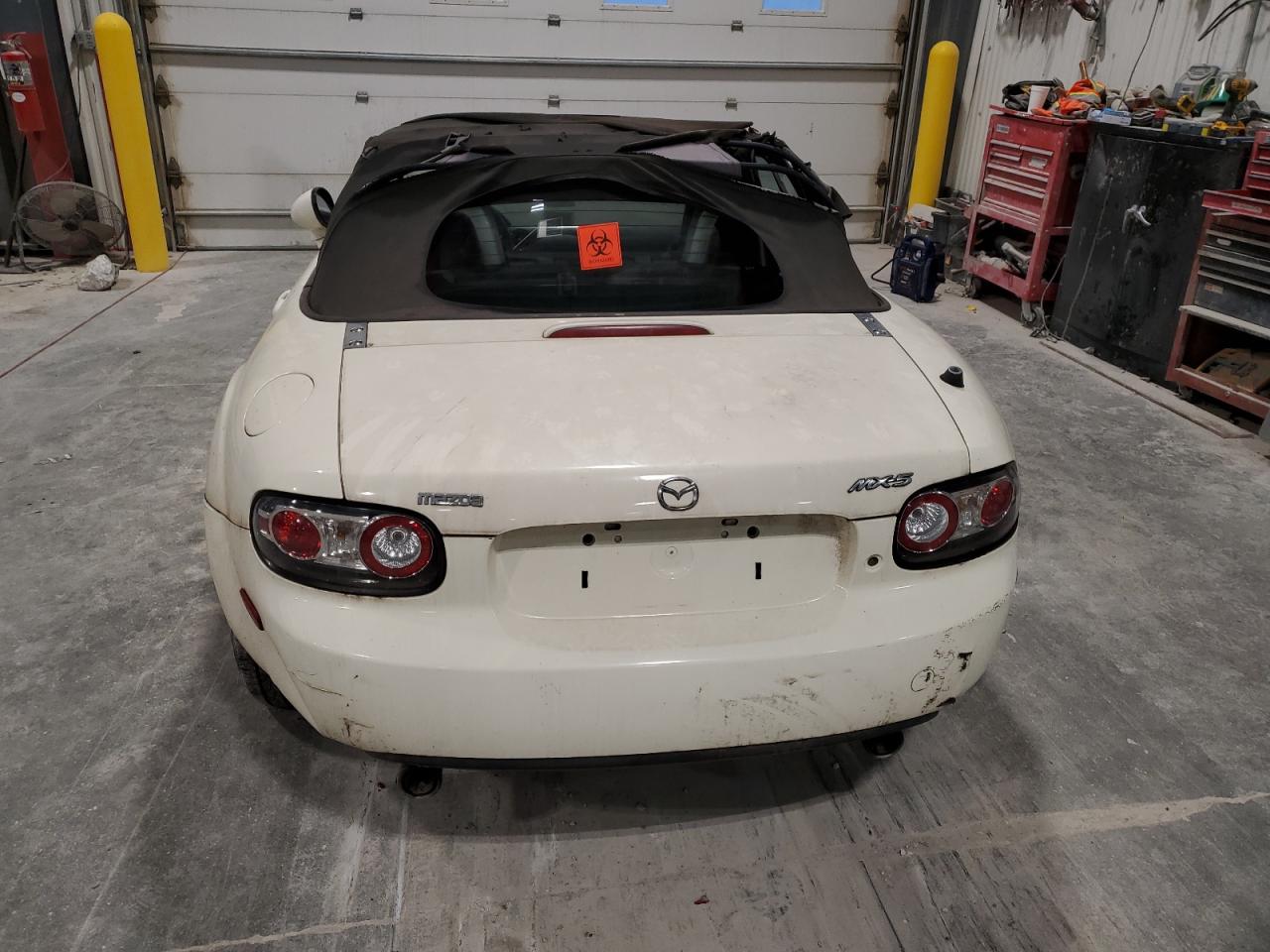 2006 Mazda Mx-5 Miata VIN: JM1NC25F060111095 Lot: 93106295