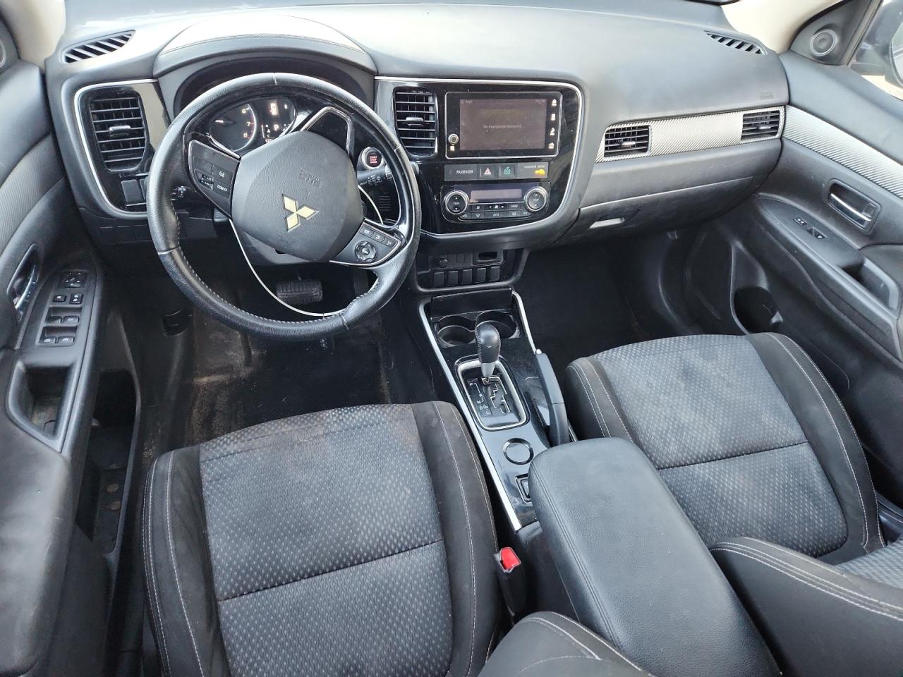 2018 Mitsubishi Outlander Se VIN: JA4AD3A39JJ003116 Lot: 92230265