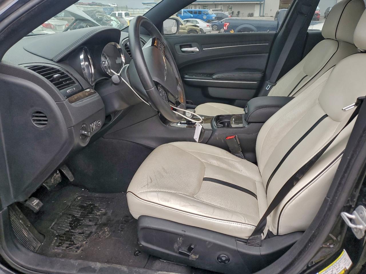 2013 Chrysler 300 VIN: 2C3CCAAG9DH735443 Lot: 92679355