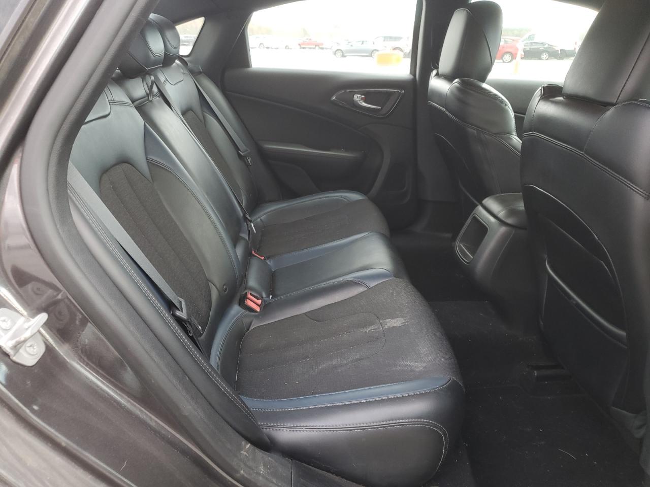 2015 Chrysler 200 S VIN: 1C3CCCBB5FN658076 Lot: 91708775