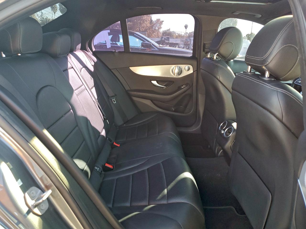 2021 Mercedes-Benz C 300 VIN: W1KWF8DB4MR648323 Lot: 94115095