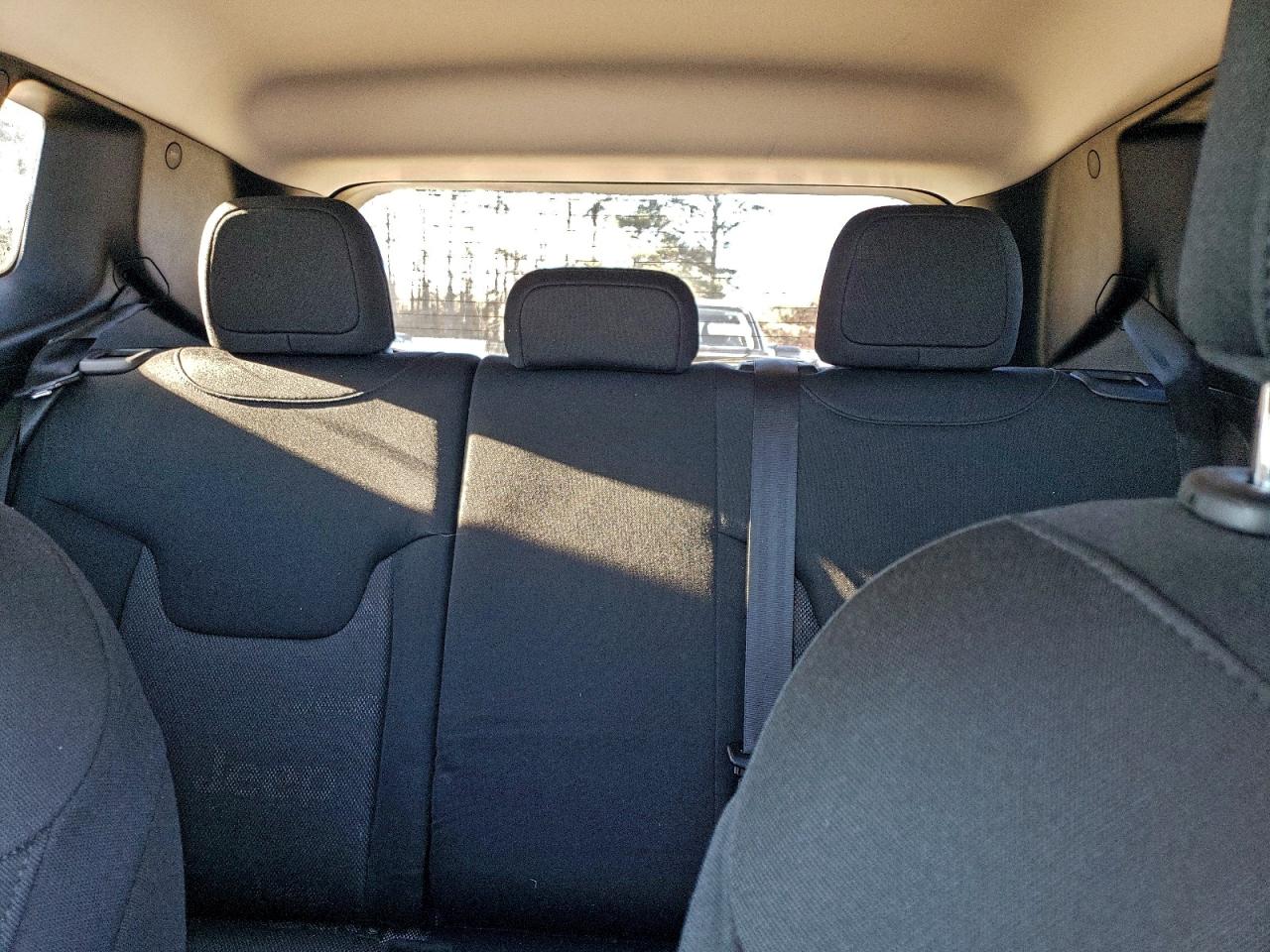 2016 Jeep Renegade Latitude VIN: ZACCJBBT1GPD05251 Lot: 94103785