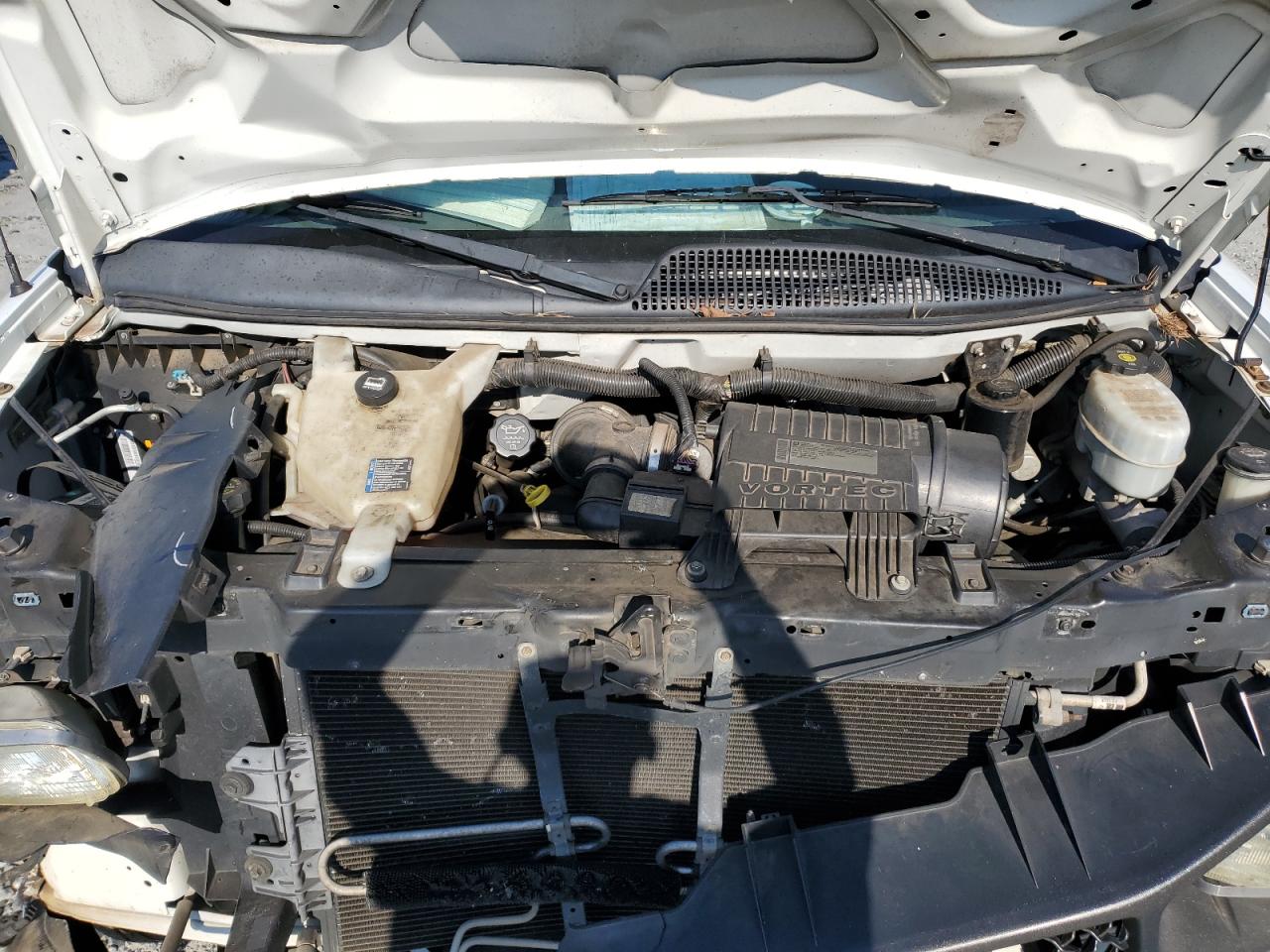 2011 Chevrolet Express G2500 Utility / Service Van VIN: 1GCWGFCA0B1188206 Lot: 92180405