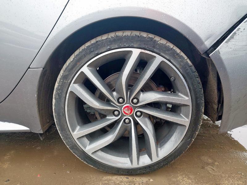 2019 JAGUAR XF 2.0D [180] CHEQUERED FLAG 5DR AUTO AWD