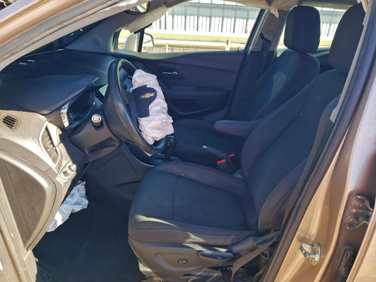 2019 Chevrolet Trax Ls VIN: 3GNCJNSB6KL120081 Lot: 92991095