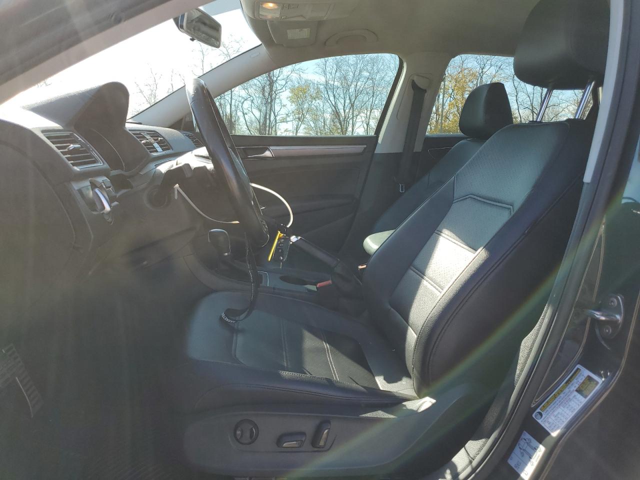 2018 Volkswagen Passat S VIN: 1VWAA7A39JC023289 Lot: 92567425