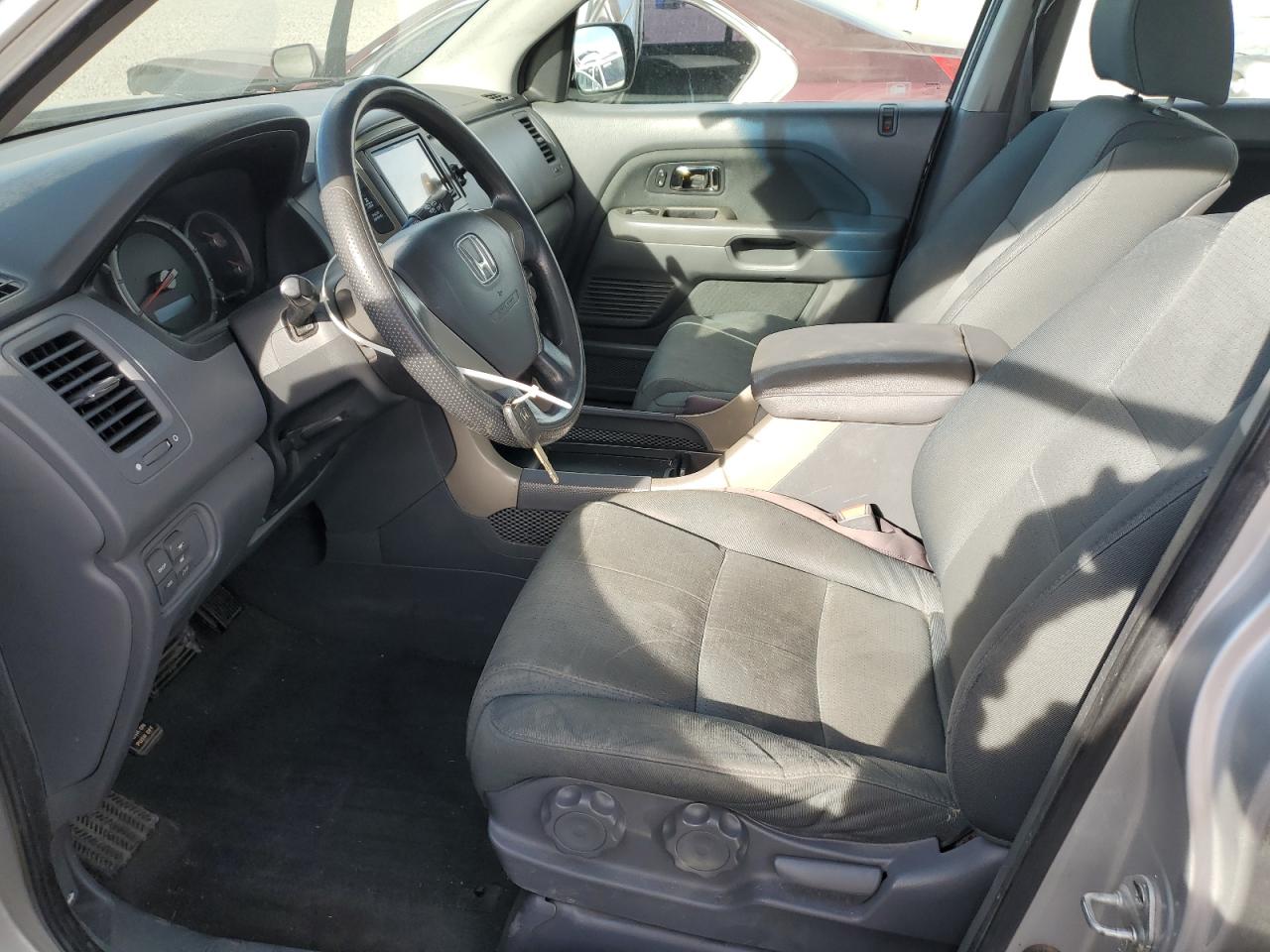 2007 Honda Pilot Lx VIN: 5FNYF18177B021623 Lot: 93662805