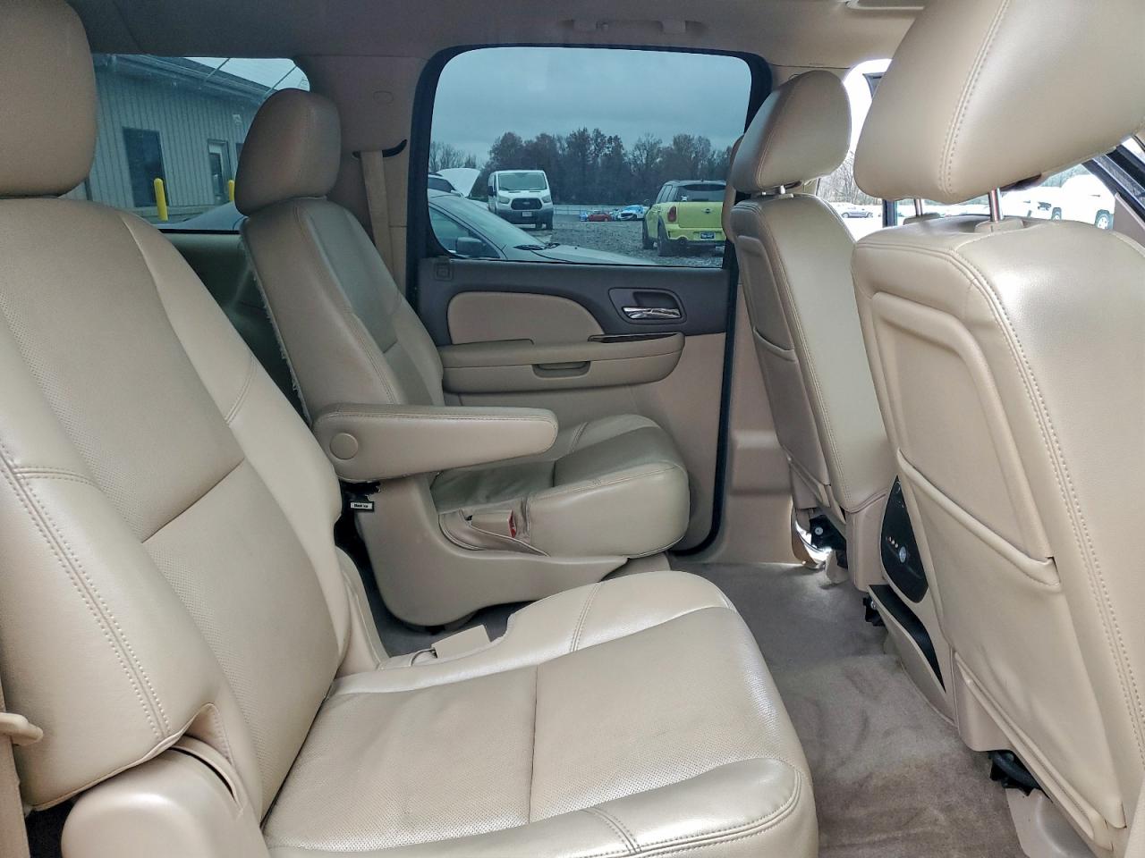 2013 Chevrolet Suburban K1500 Ltz VIN: 1GNSKKE75DR102763 Lot: 93716495