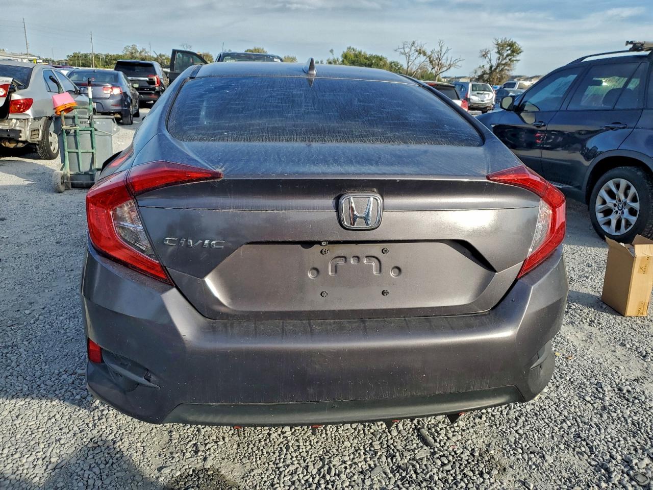 2018 Honda Civic Ex VIN: 2HGFC2F70JH586828 Lot: 94684415