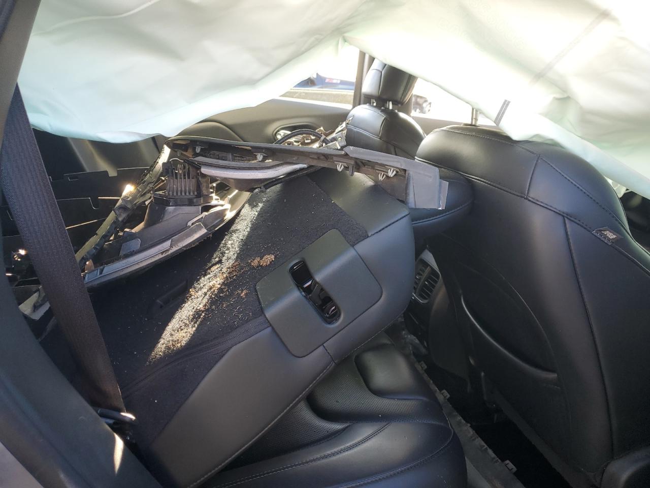 2019 Jeep Cherokee Limited VIN: 1C4PJLDB5KD144003 Lot: 92847715