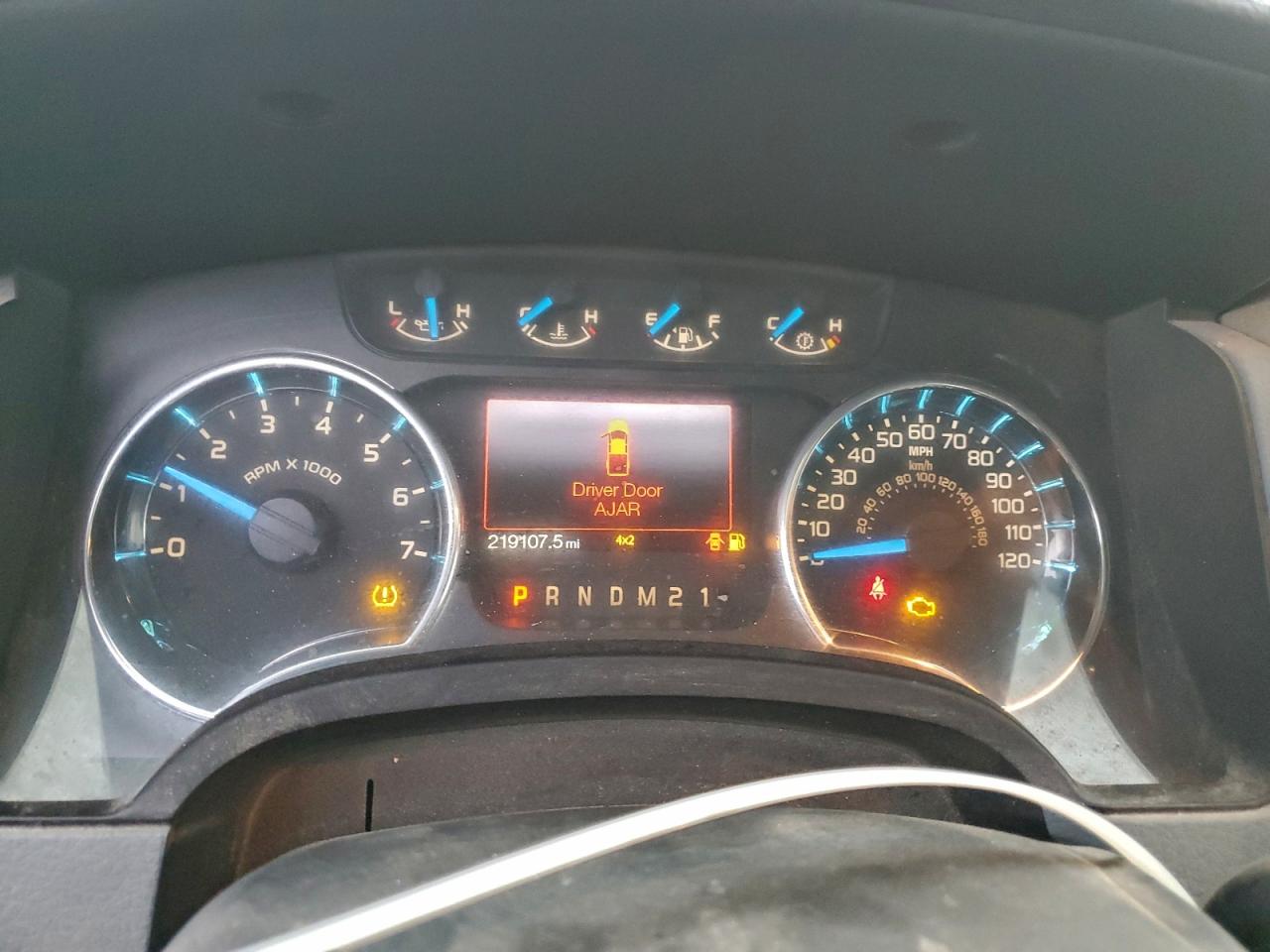 2013 Ford F150 Super Cab VIN: 1FTFX1ET4DFA15179 Lot: 92753375