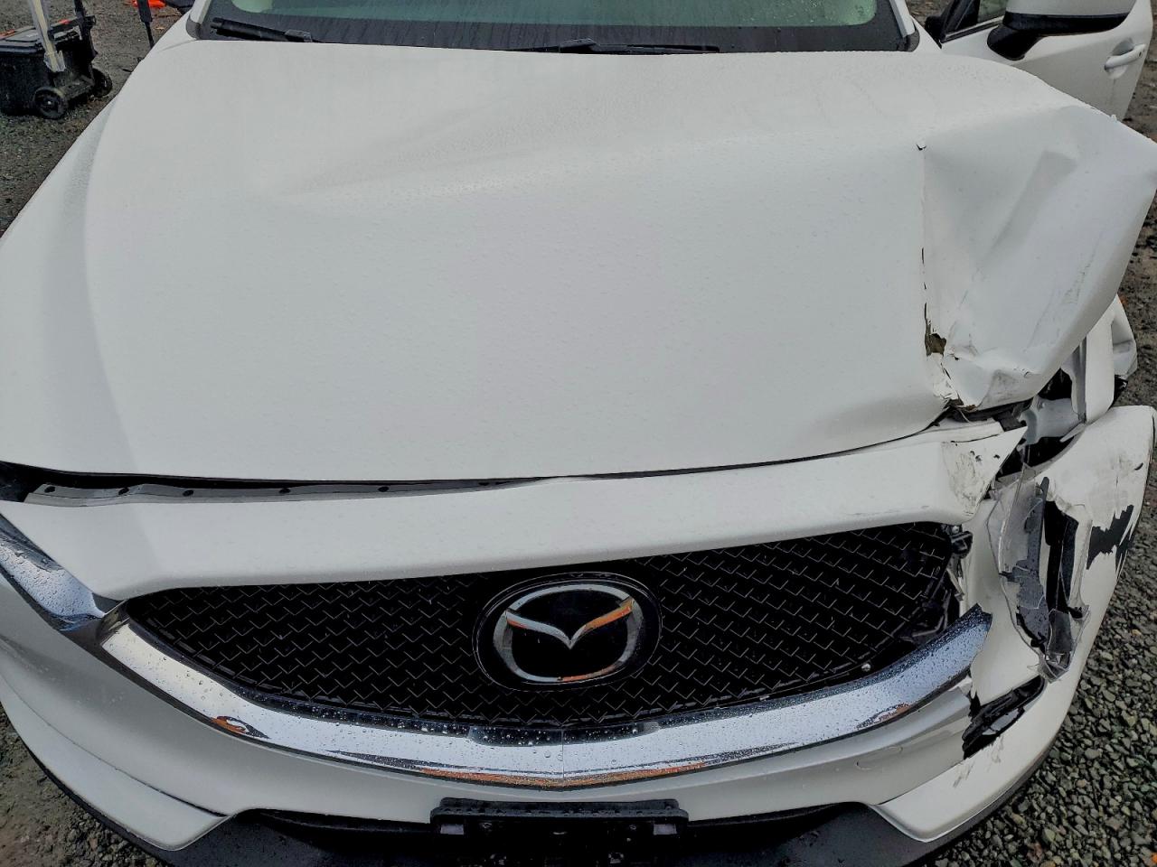 2018 Mazda Cx-5 Grand Touring VIN: JM3KFBDM4J0337411 Lot: 94065165