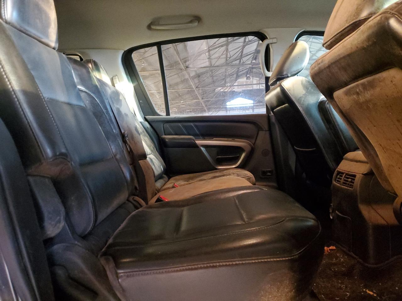 2015 Nissan Armada Sv VIN: 5N1BA0ND4FN618690 Lot: 92701145