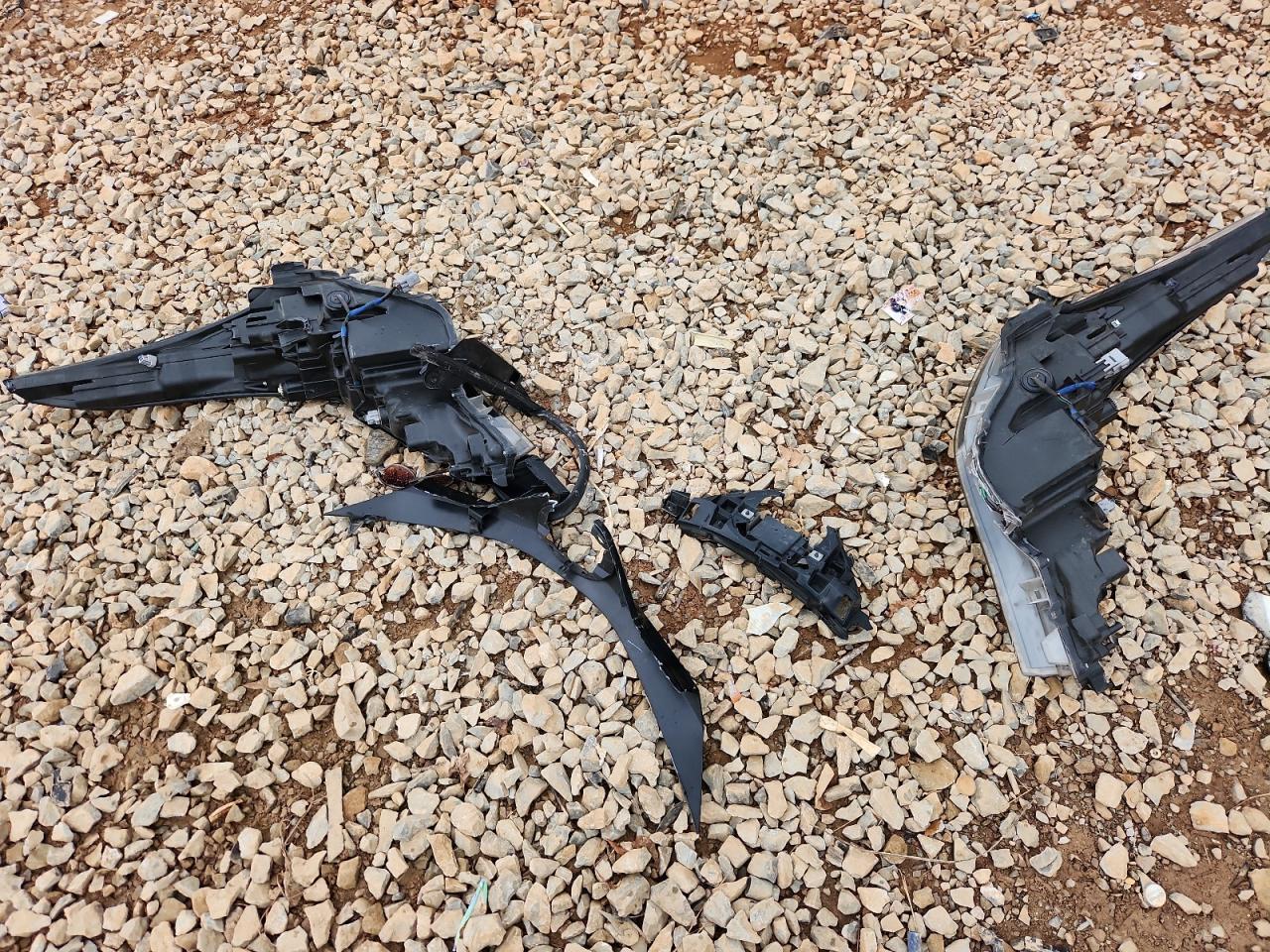 2020 Toyota C-Hr Xle VIN: JTNKHMBX9L1074711 Lot: 94023995