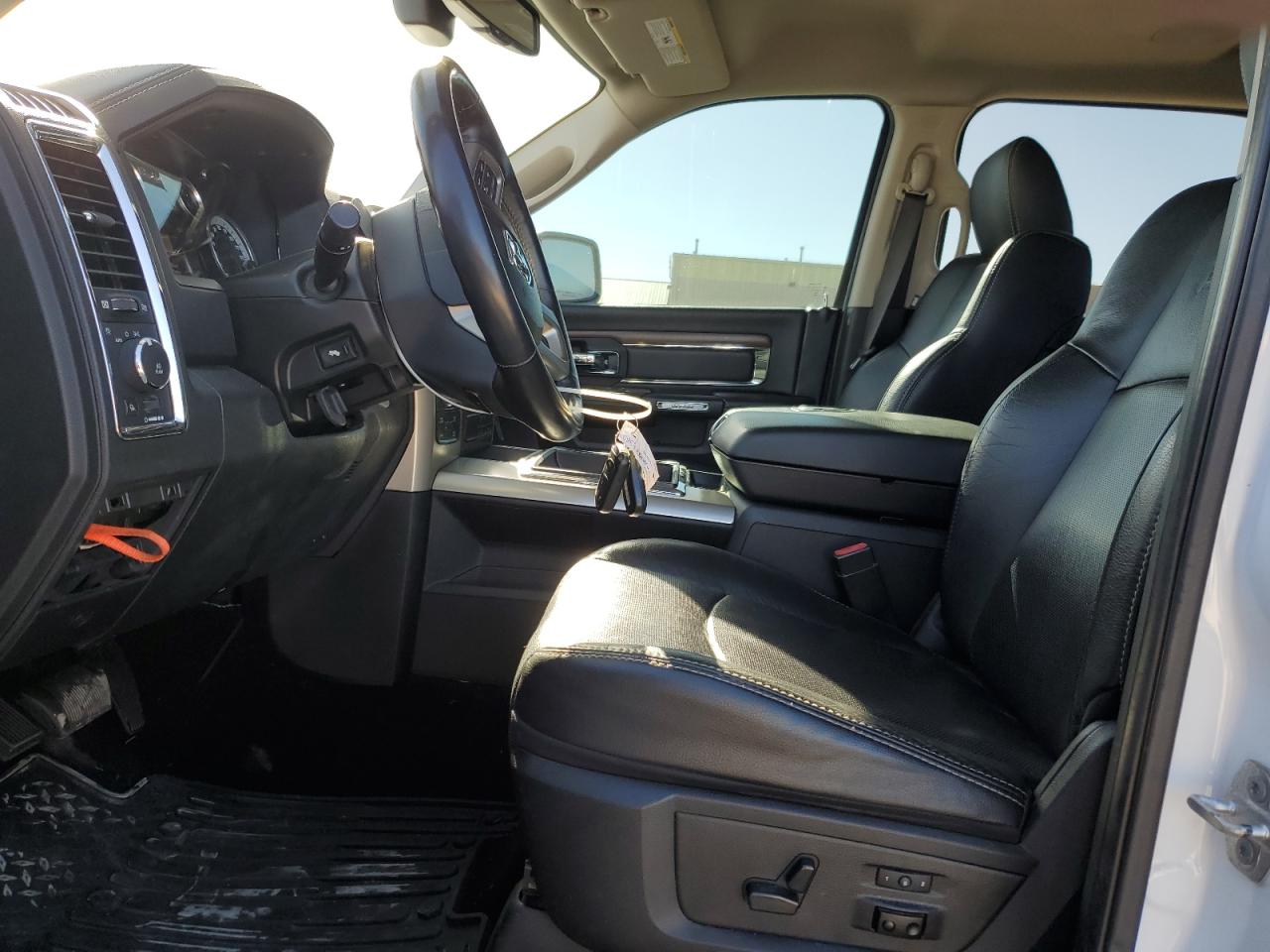 2015 Ram 1500 Laramie VIN: 1C6RR7NM2FS642483 Lot: 90077285