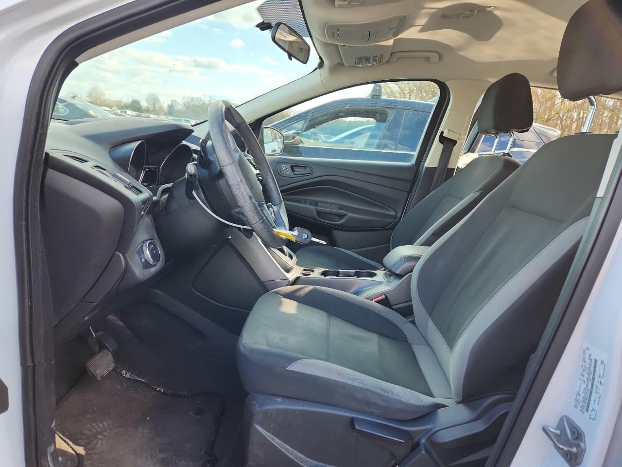 2014 Ford Escape S VIN: 1FMCU0F70EUC27139 Lot: 92692345