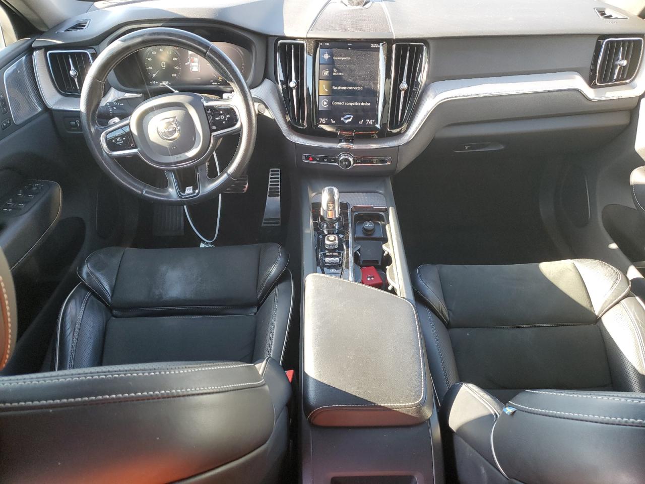 2019 Volvo Xc60 T8 R-Design VIN: LYVBR0DM9KB297464 Lot: 93084125