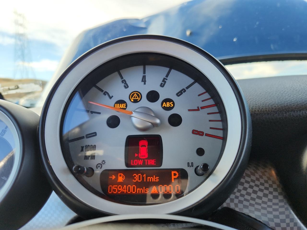 2010 Mini Cooper S VIN: WMWMS3C50ATZ85210 Lot: 91312235