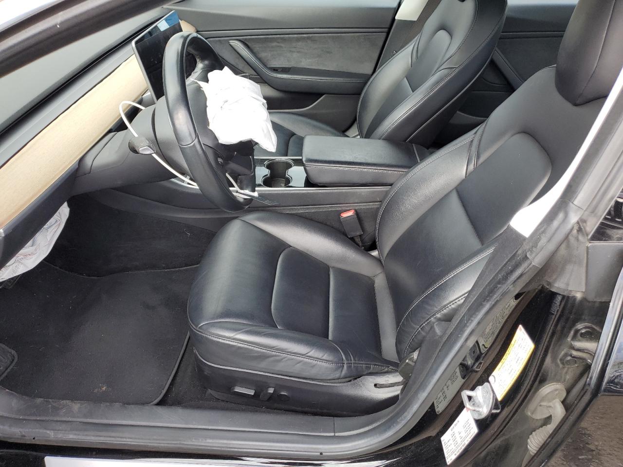 2018 Tesla Model 3 VIN: 5YJ3E1EA9JF122929 Lot: 92905925