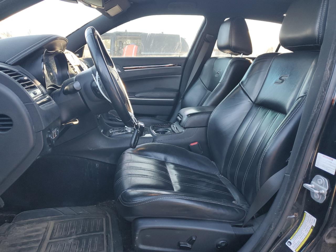 2018 Chrysler 300 S VIN: 2C3CCAGGXJH293601 Lot: 92206265