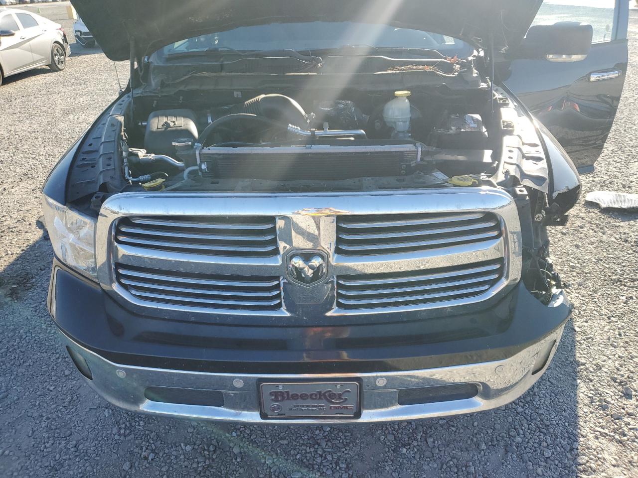 2017 Ram 1500 Slt VIN: 3C6RR6LT5HG738185 Lot: 92402785