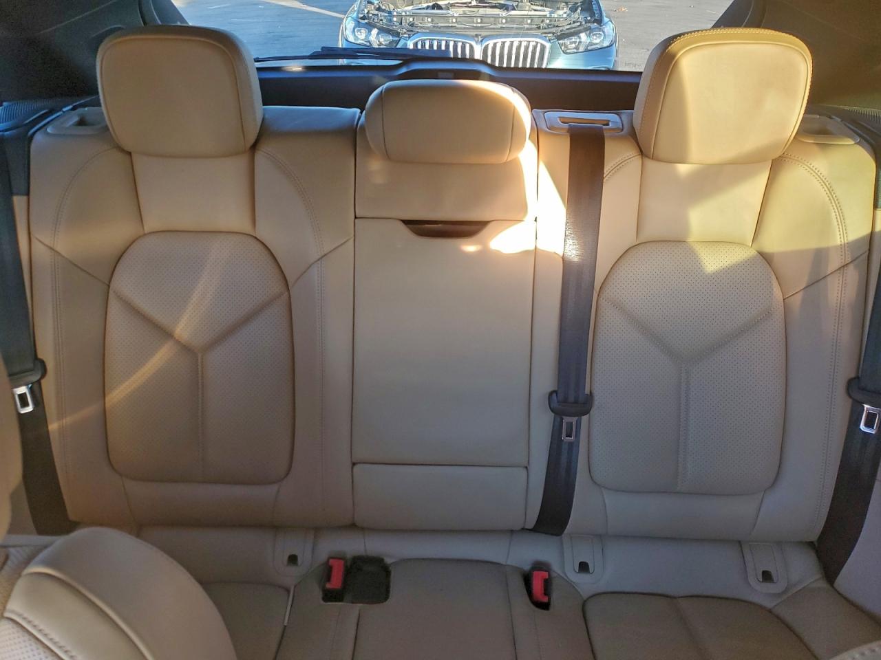 2018 Porsche Macan S VIN: WP1AB2A53JLB39588 Lot: 93965635