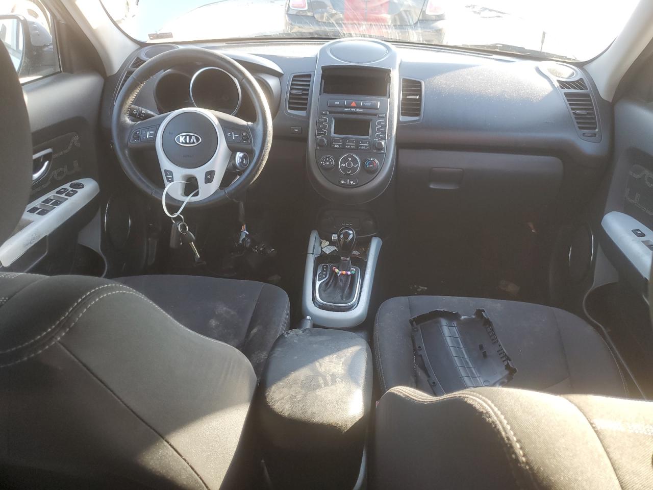 2012 Kia Soul + VIN: KNDJT2A62C7380402 Lot: 92635415