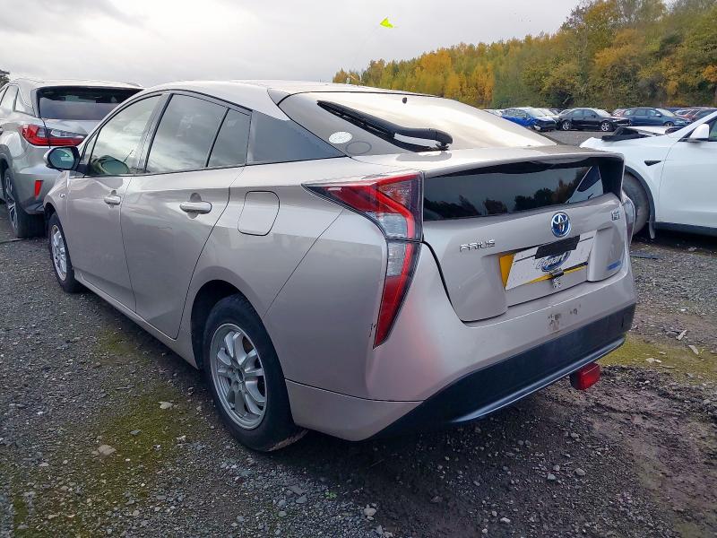 2016 TOYOTA PRIUS HYBRID 