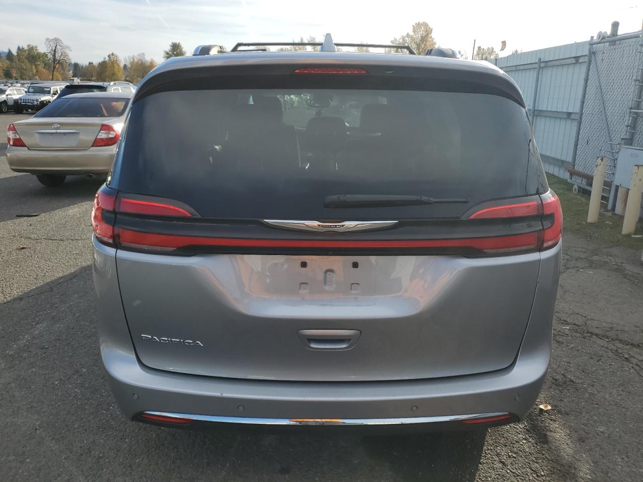 2021 Chrysler Pacifica Touring L VIN: 2C4RC1BG2MR527368 Lot: 93791155