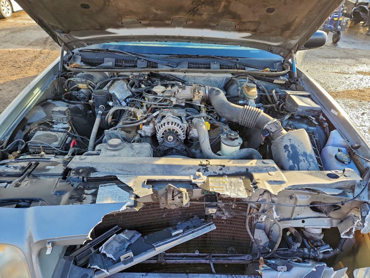 1999 Ford Crown Victoria VIN: 2FAFP73W4XX134686 Lot: 93979145