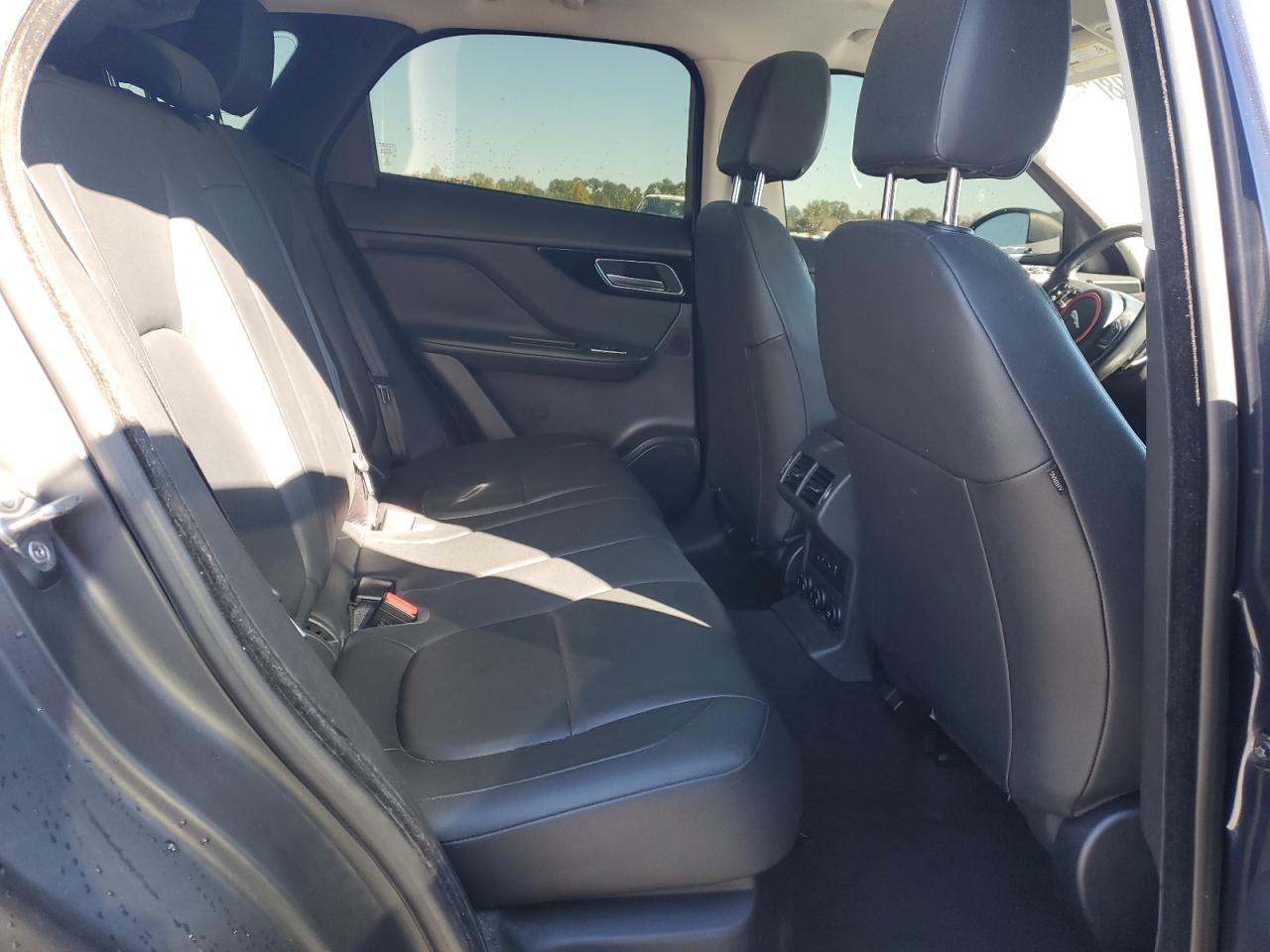 2018 Jaguar F-Pace Premium VIN: SADCJ2GX8JA238106 Lot: 92169805