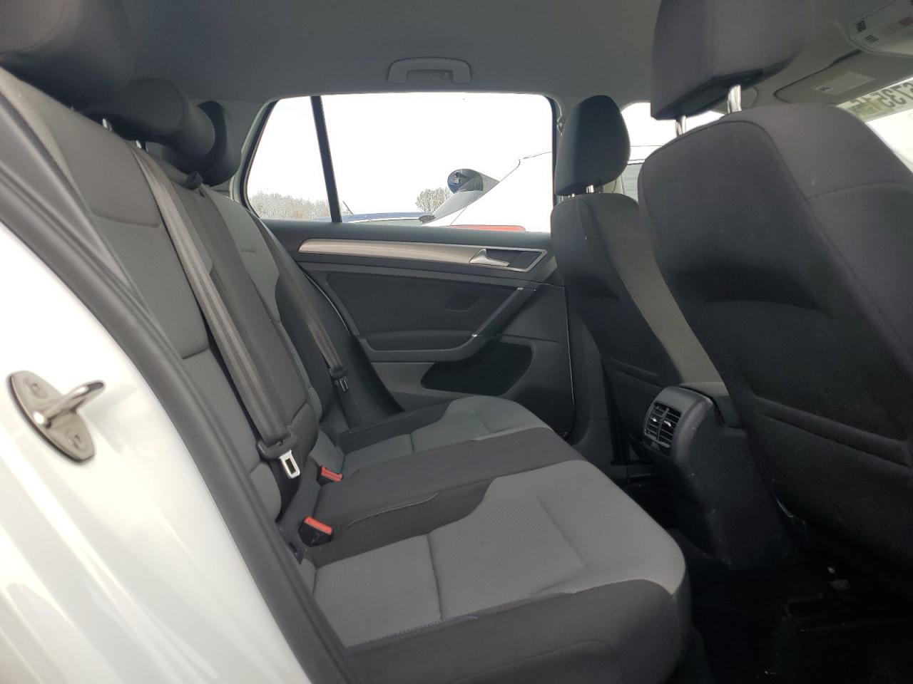 2016 Volkswagen E-Golf Se VIN: WVWKP7AU6GW912850 Lot: 92673515