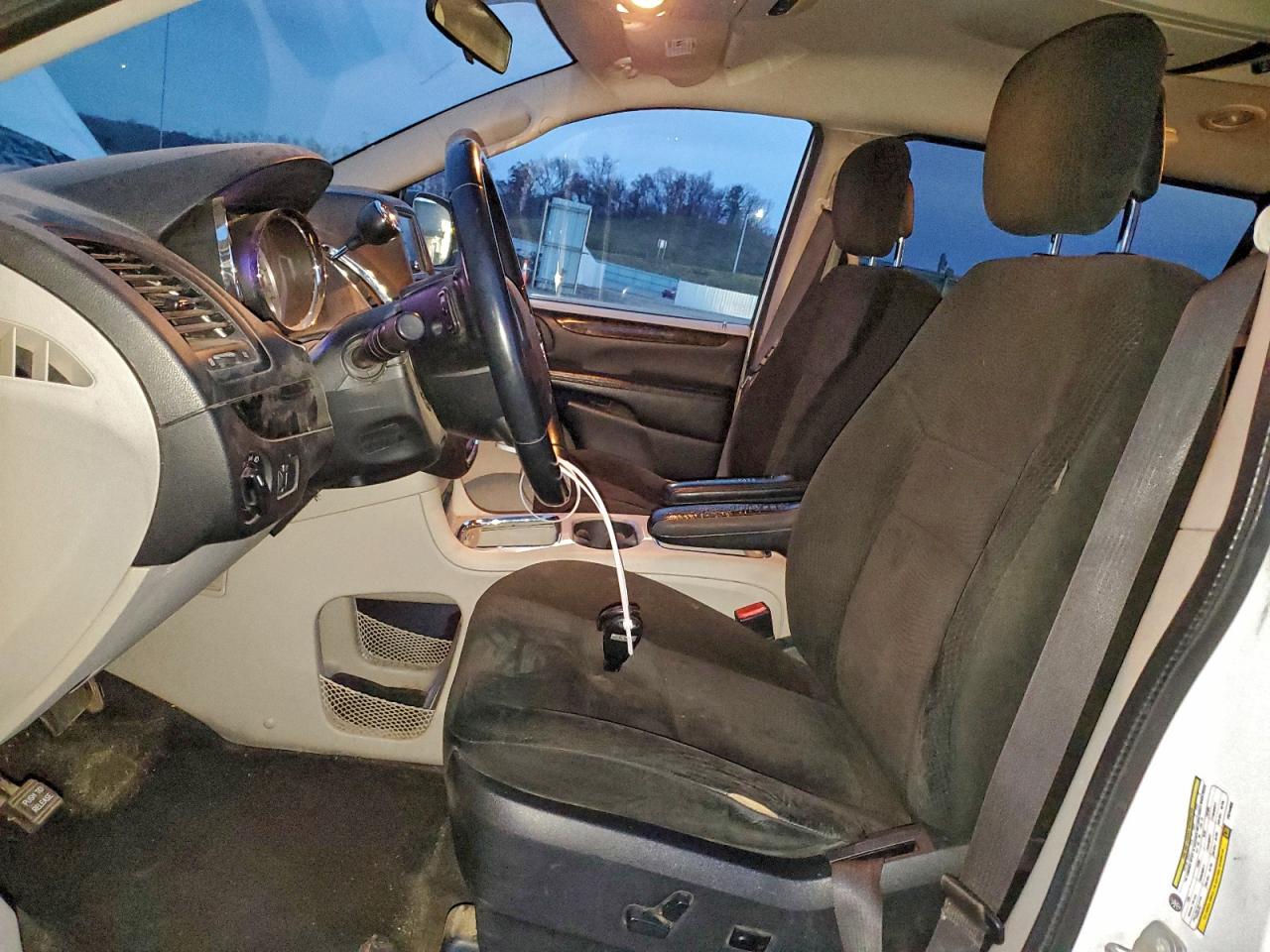 2015 Dodge Grand Caravan Sxt VIN: 2C4RDGCG3FR744932 Lot: 94108415