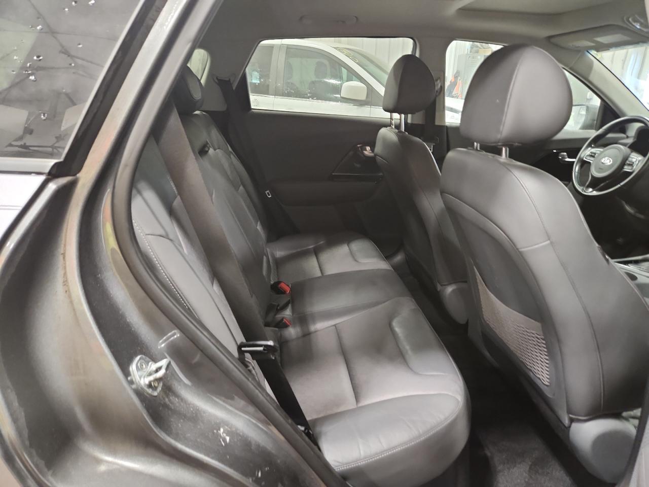 2017 Kia Niro Ex VIN: KNDCC3LC4H5068750 Lot: 92527295