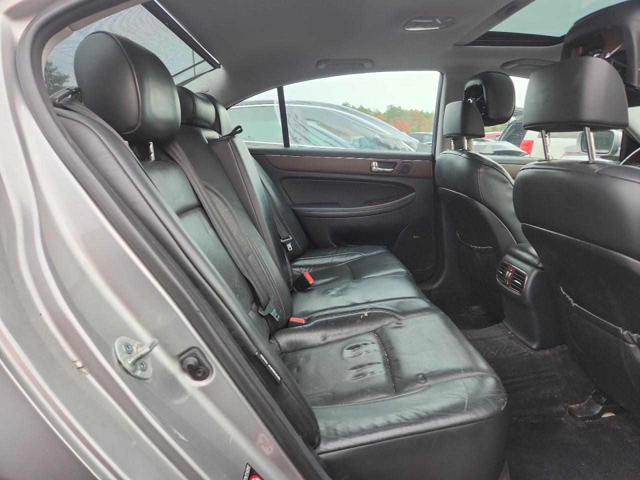 2009 Hyundai Genesis 4.6L VIN: KMHGC46F49U038096 Lot: 90986325