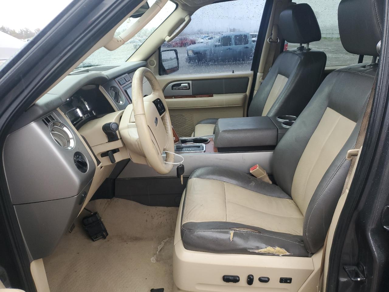 2007 Ford Expedition Eddie Bauer VIN: 1FMFU18547LA12192 Lot: 92738085