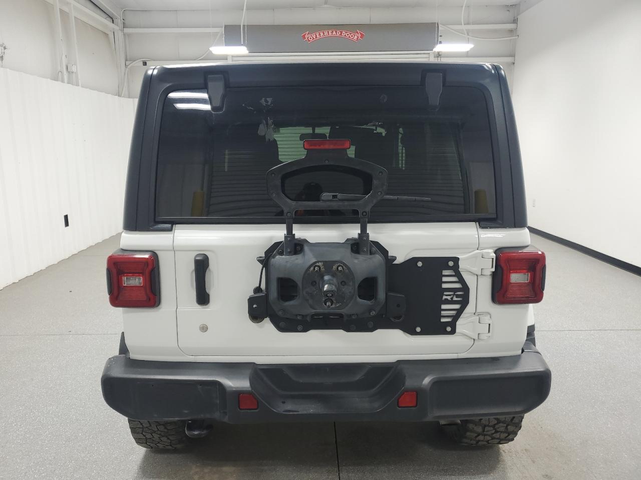 2019 Jeep Wrangler Unlimited Sahara VIN: 1C4HJXEN3KW527950 Lot: 91648205