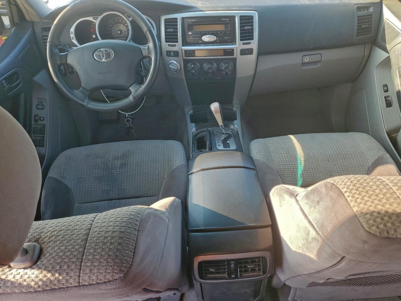 2004 Toyota 4Runner Sr5 VIN: JTEBU14R540027899 Lot: 94100035