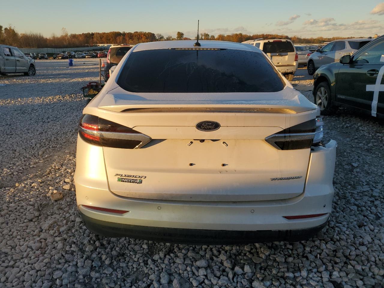 2019 Ford Fusion Titanium VIN: 3FA6P0SU8KR165728 Lot: 91252435