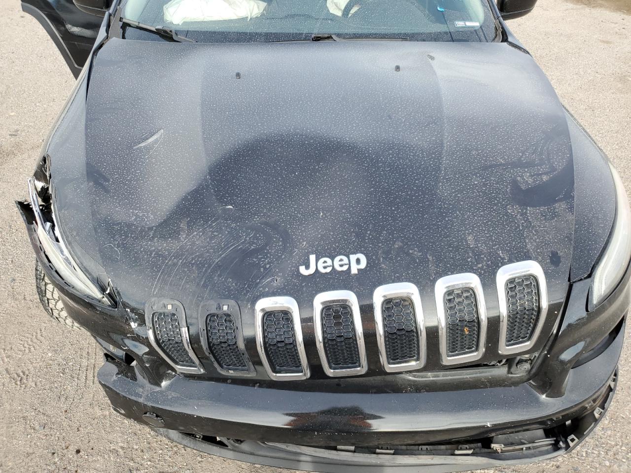 2015 Jeep Cherokee Latitude VIN: 1C4PJMCS8FW610590 Lot: 93336995