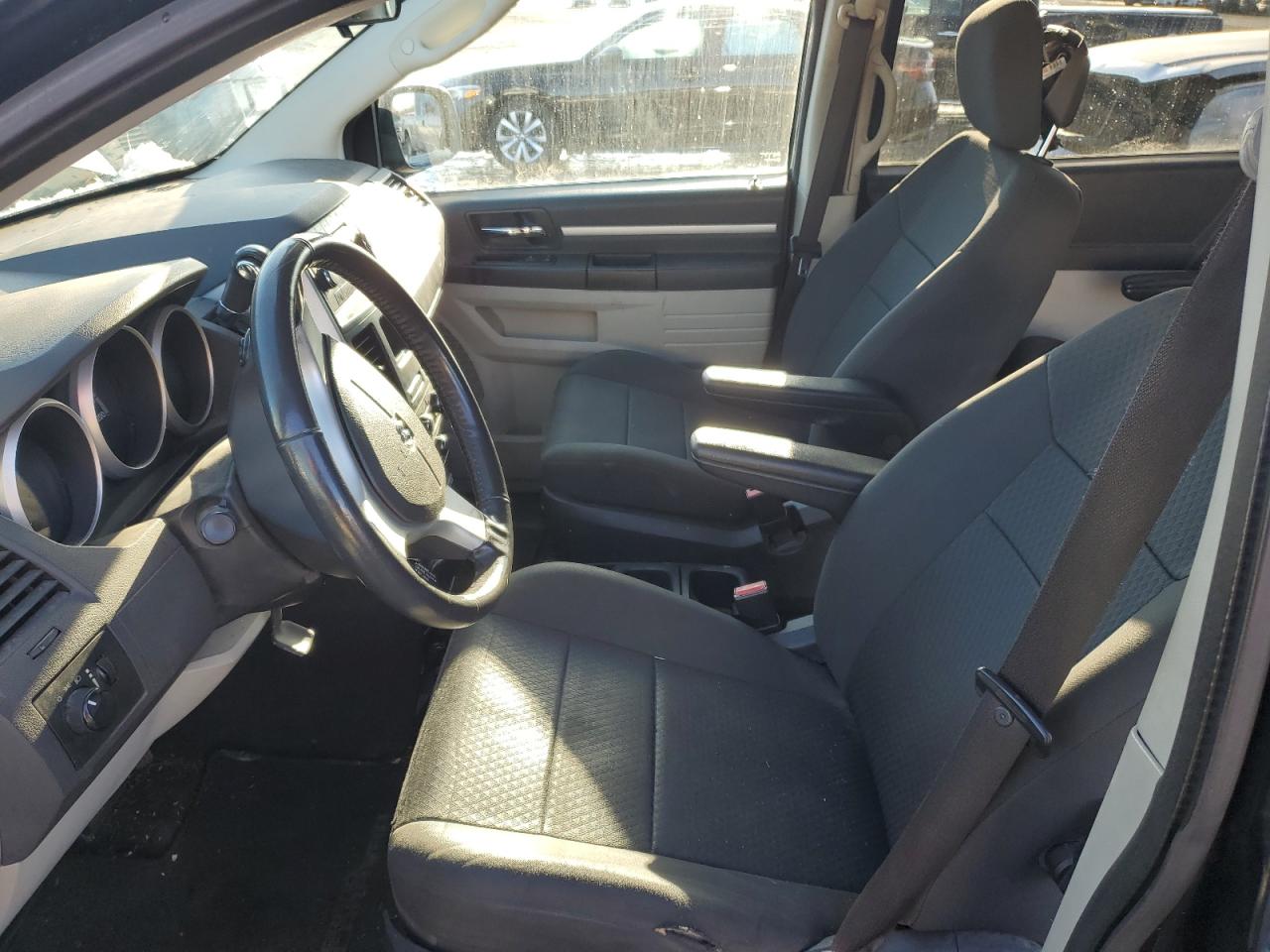 2010 Dodge Grand Caravan Se VIN: 2D4RN4DE5AR472243 Lot: 93639865