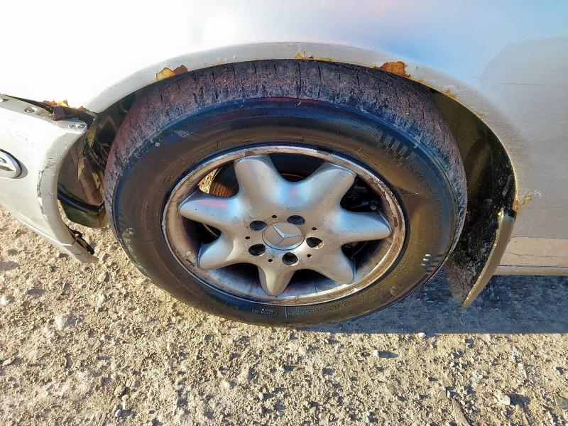 2001 MERCEDES-BENZ C CLASS C200K ELEGANCE 4DR AUTO